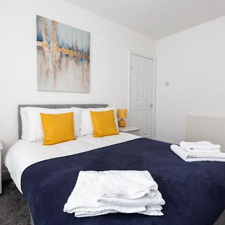 Villa Connaught House - Wi-Fi, Parking, Contractors Preston  Exterior foto