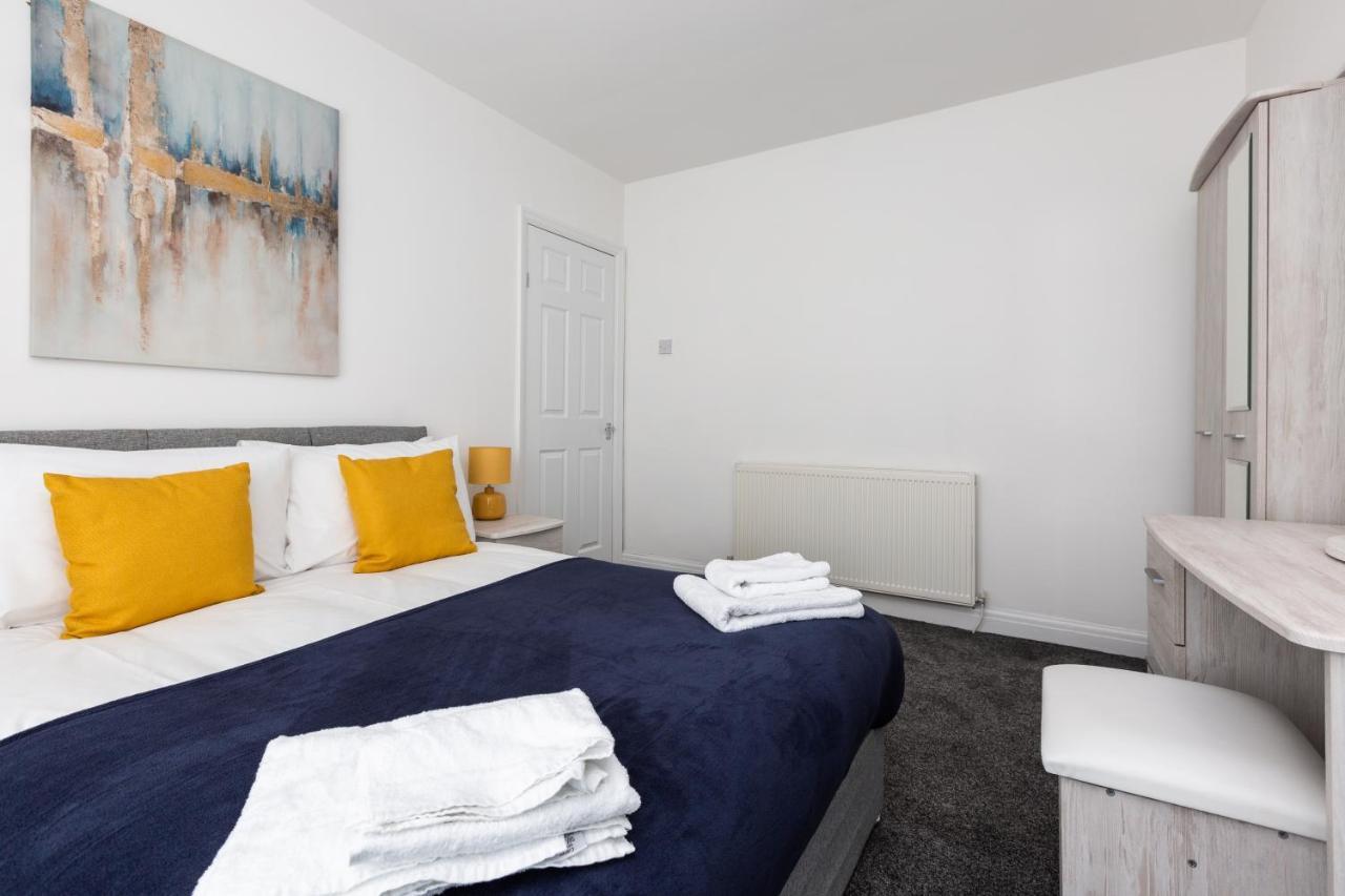 Villa Connaught House - Wi-Fi, Parking, Contractors Preston  Exterior foto